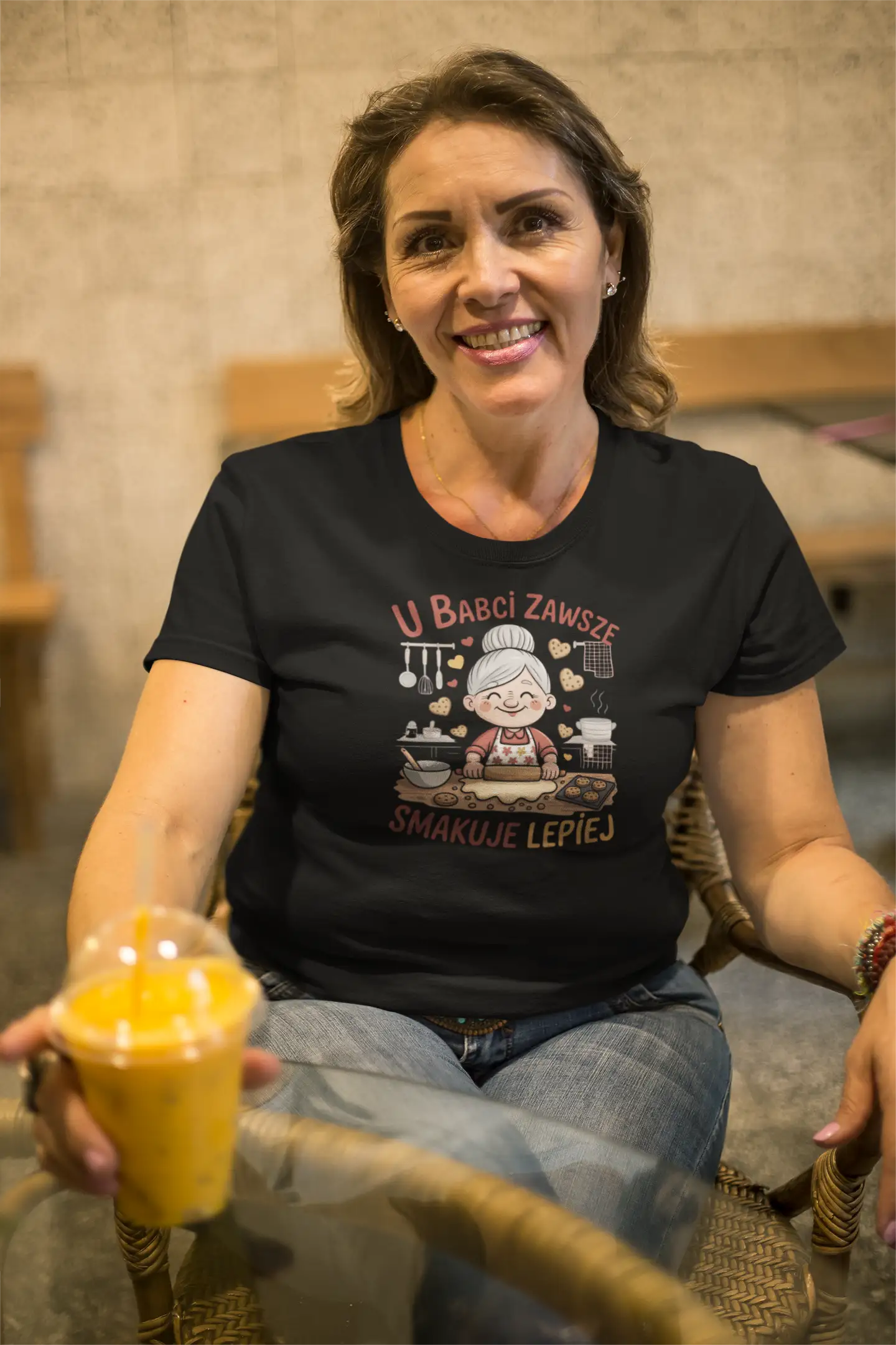 Czarny t-shirt z nadrukiem dla Babci, Malfini - U Babci zawsze smakuje lepiej