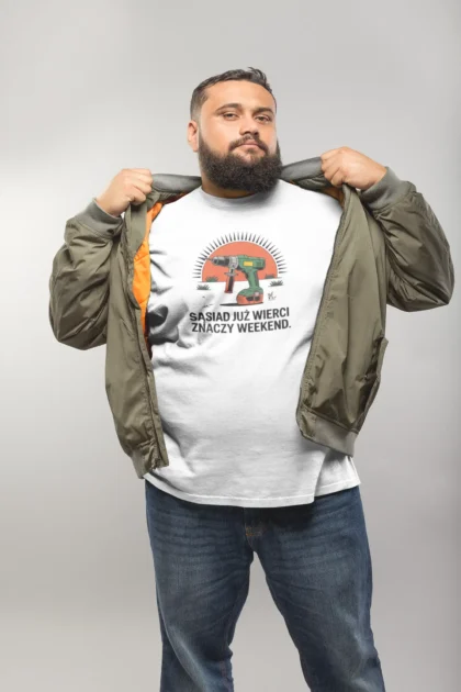 T-shirt męski biały Sąsiad już wierci, znaczy weekend